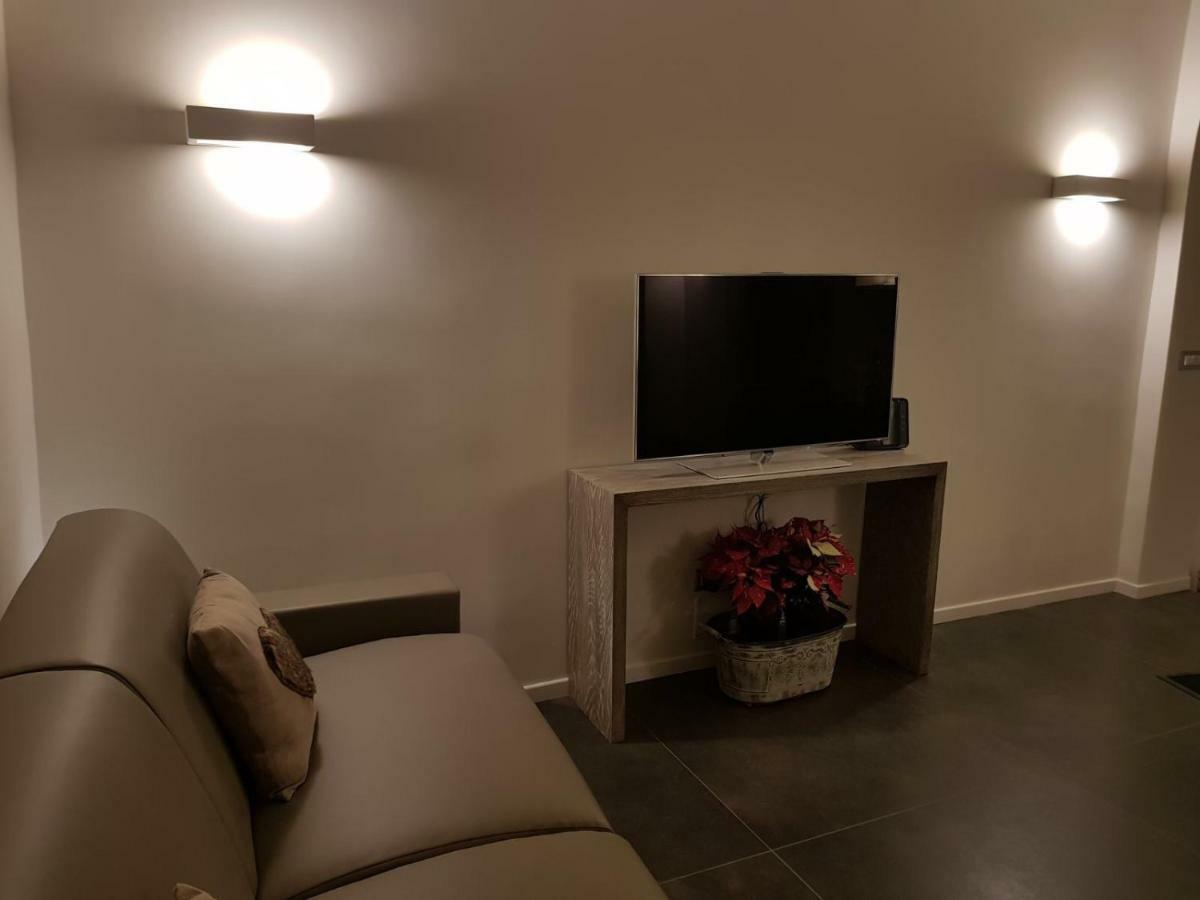 Home "Suite" Home Наполи Екстериор снимка