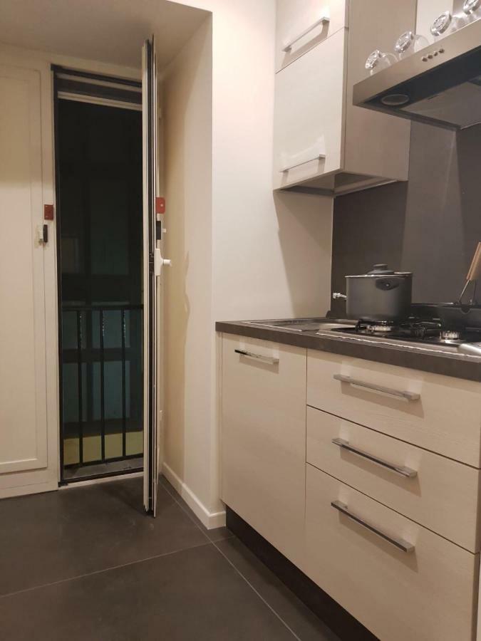Home "Suite" Home Наполи Екстериор снимка